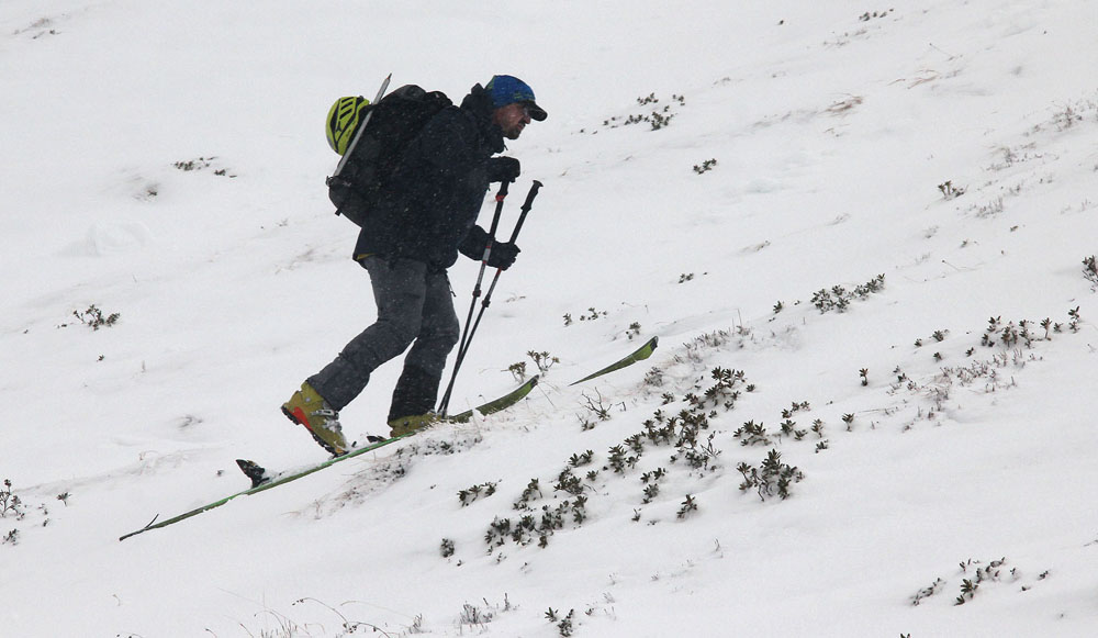 Bez problému i v takových podmínkách s bundou Marmot Red Star Jacket.