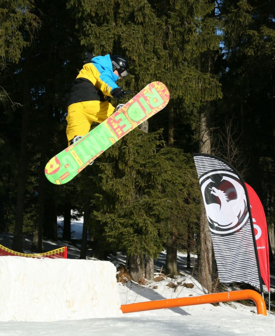 Snowpark nabízí vyžití pro všechny, který nestačí jenom jezdit špičkou z kopce dolů.