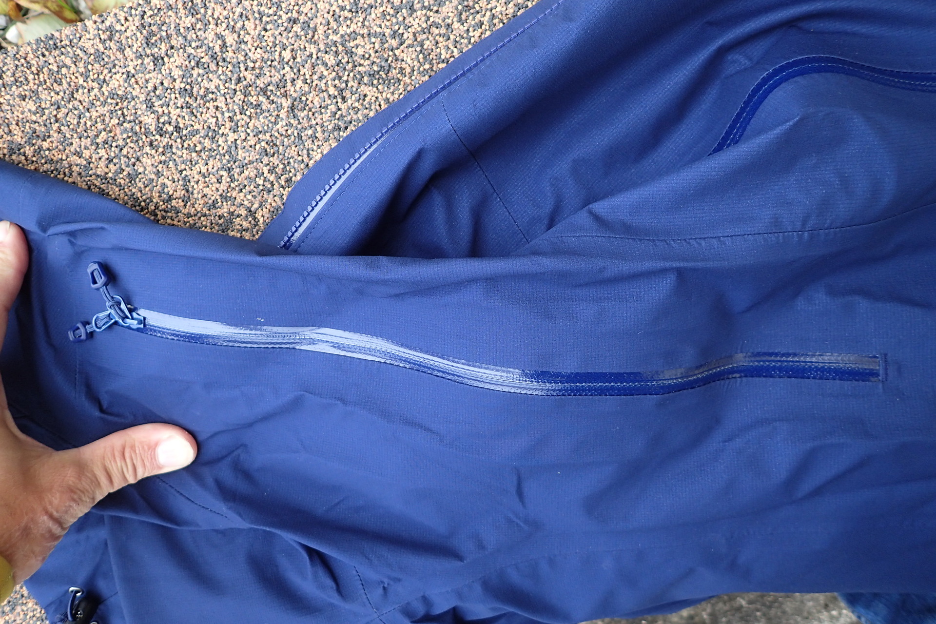 Ventilace bundy Marmot Red Star Jacket je opravdu velkorysá.