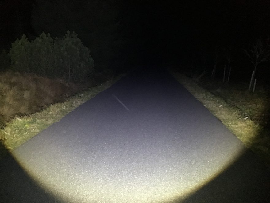 Nejširší kužel světla.