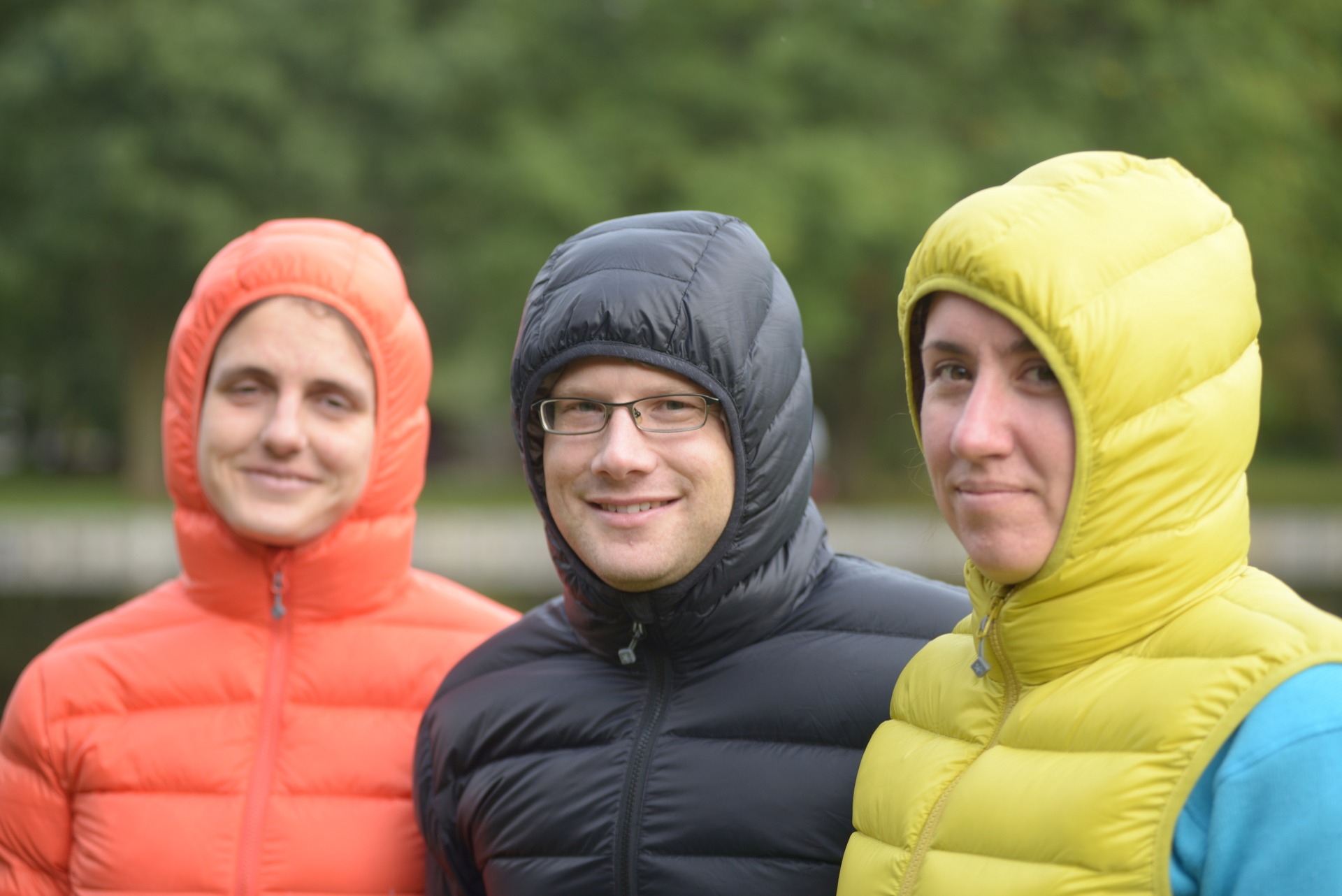 Jak sedí kapuce na jednotlivých bundách.