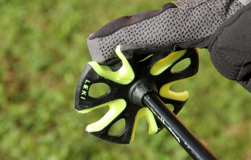 Kotouček Leki má pro použití při skialpu dobrý průměr a ohebnost