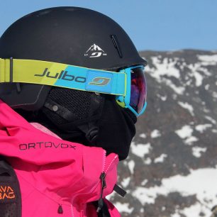 Julbo Airflux tvoří s helmou Julbo Freetourer výbornou kombinaci