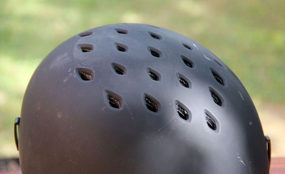 Větrací otvory u Julbo Freetourer jsou nejširší v přední části