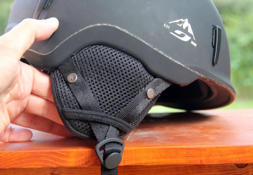 Detail krytu ucha u Julbo Freetourer