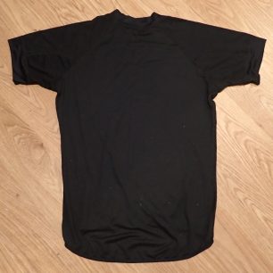 Triko SENSOR COOLMAX FRESH AIR ze zadu.