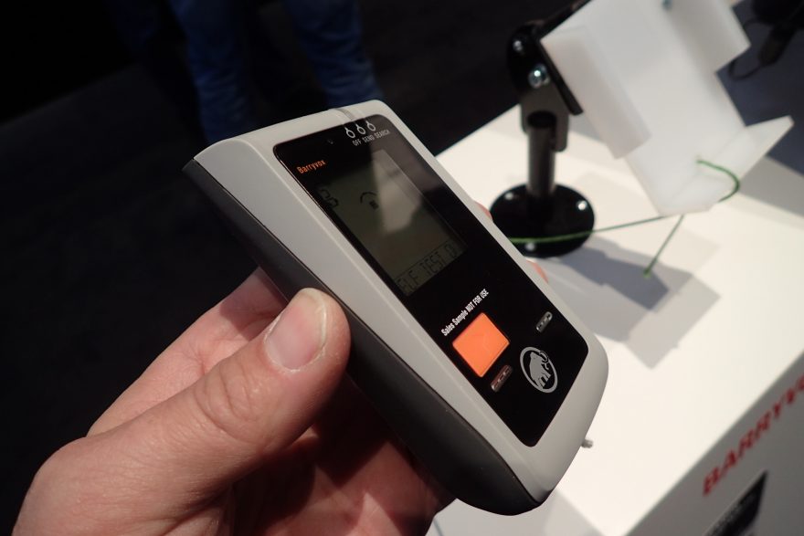 MAMMUT Nový vyhledávač Barryvox po zapnutí.