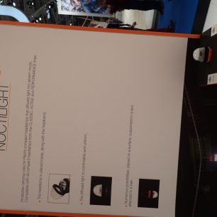 PETZL Přepravní obal na čelovky Petzl, který funguje zároveň jako lampička.