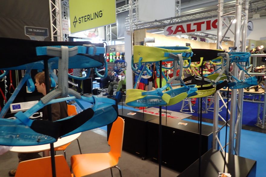 ROCK EMPIRE Nové barvy v kolekci sedacích úvazků.