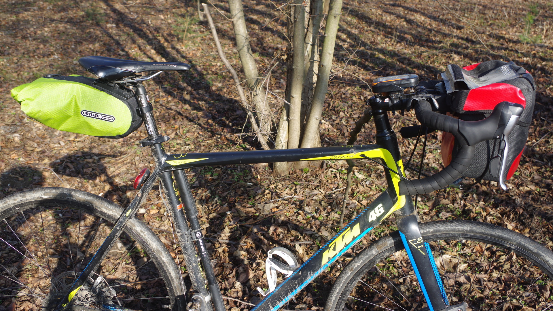 Odvětrané ramenní popruhy a zádový systém AirSpeed