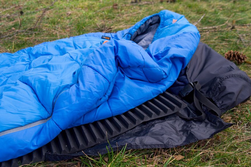 Karimatka poskytuje nečekané pohodlí