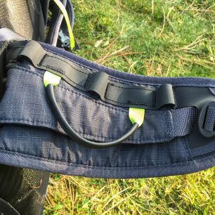 Bederní pás se sloty na Caritool.