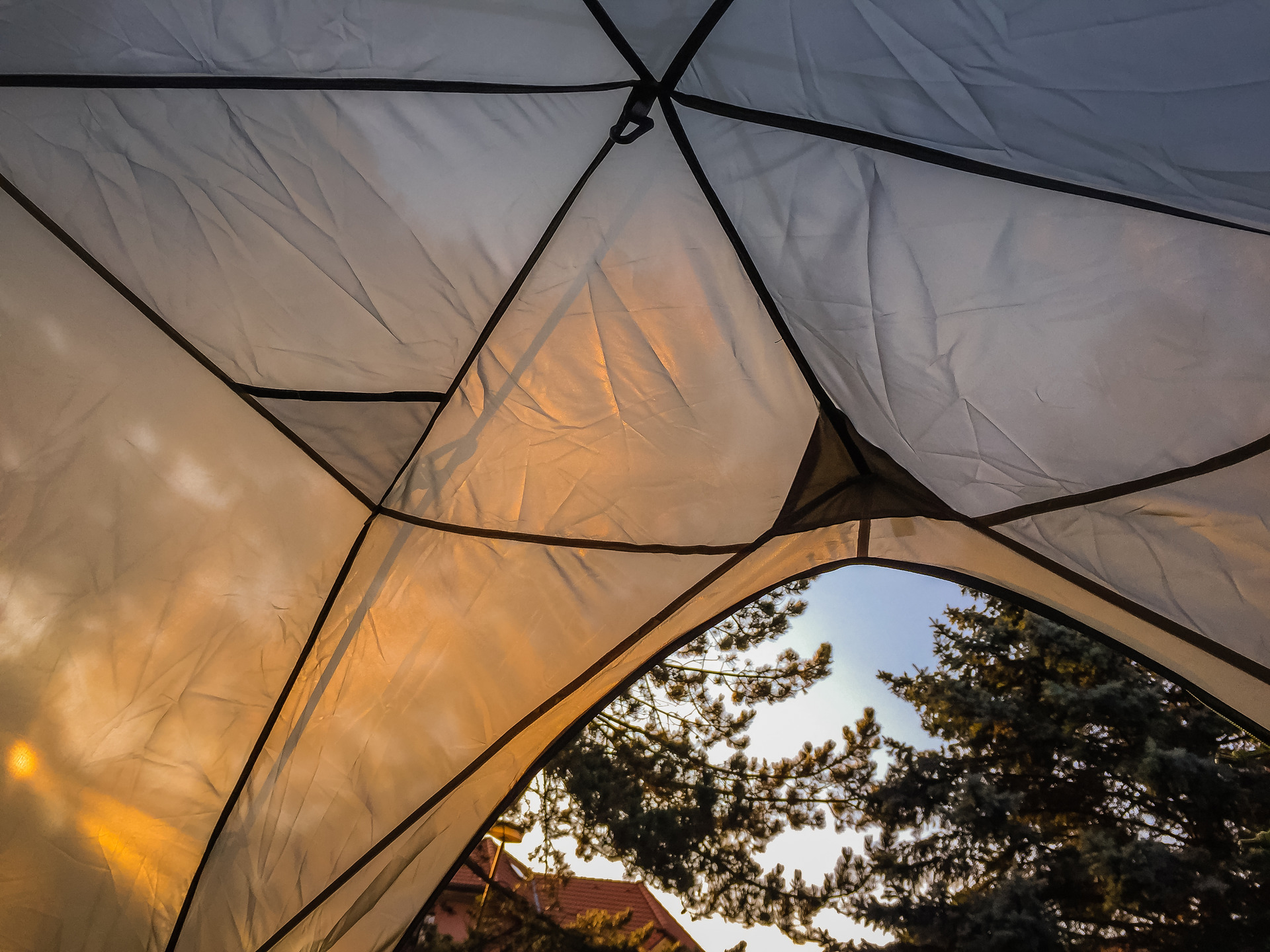 Připraven k odletu na Sibiř s bivakovací variantou Polarmondu