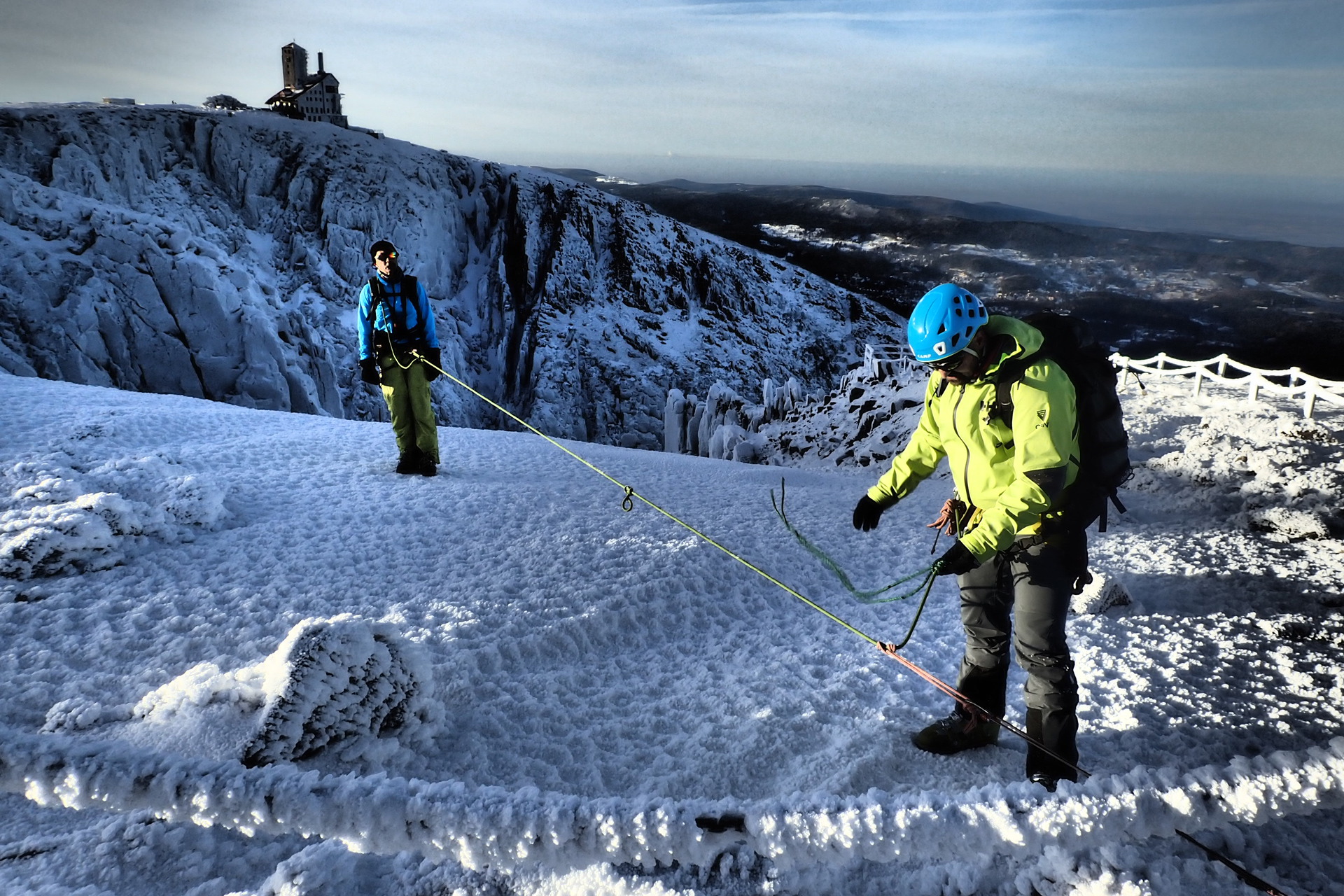 HELLY HANSEN Odin 9 Worlds Jkt ve Sněžných jamách.