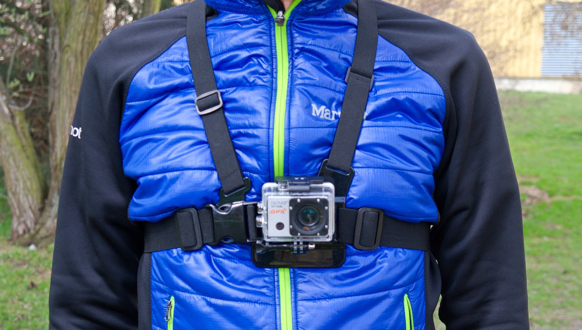 Kamera Denver ACG-8050W splní všechny obvyklé požadavky na sportovní kameru.