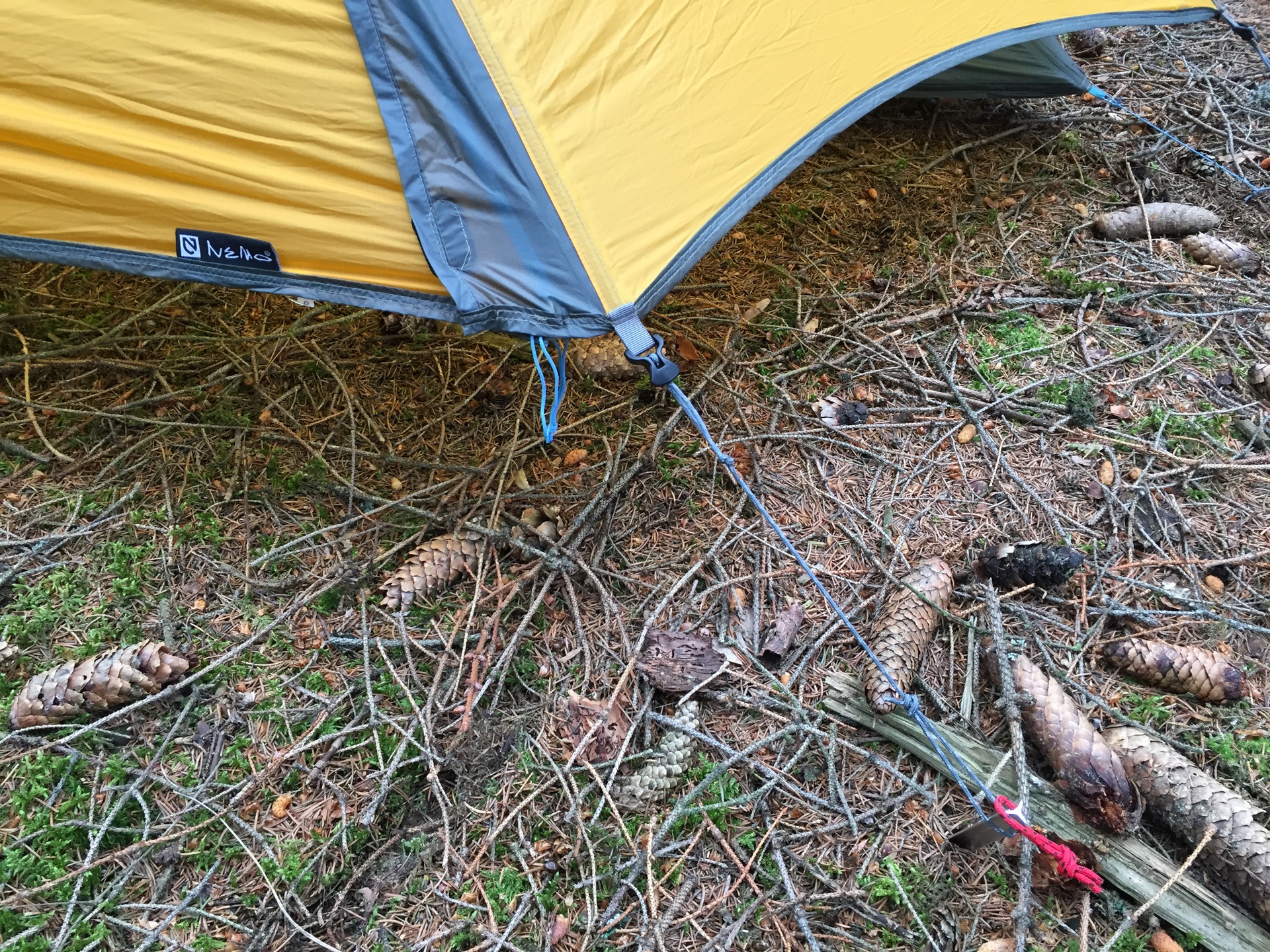 Zapnutá kapuce Polarmondu umožňuje volné otáčení hlavy