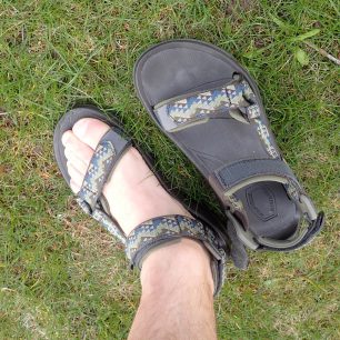 Celkový pohled na sandály TEVA Terra FI 4.