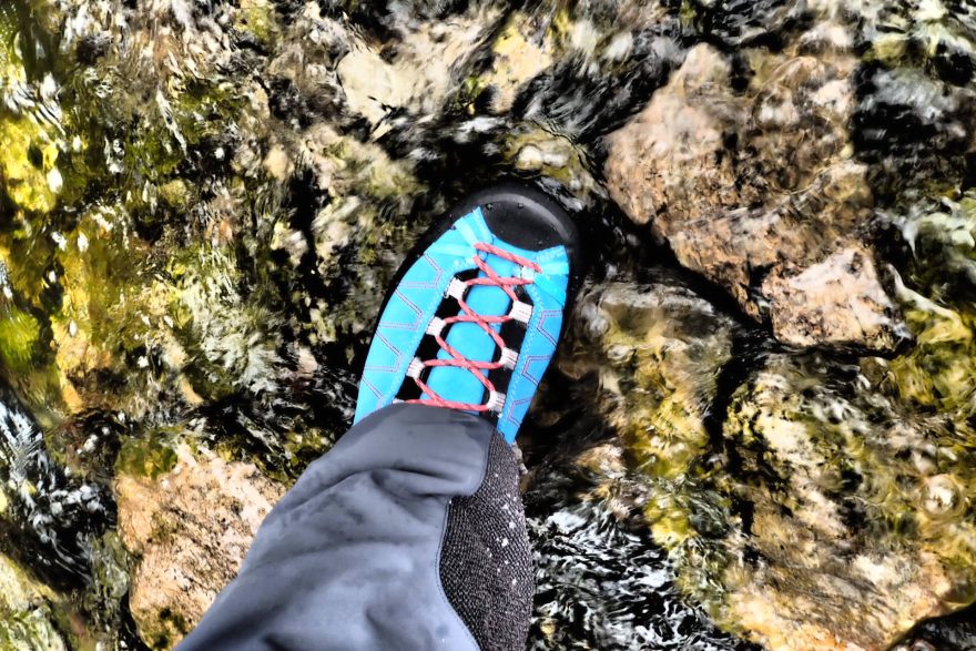 ASOLO Elbrus GV při překonávání Labe.