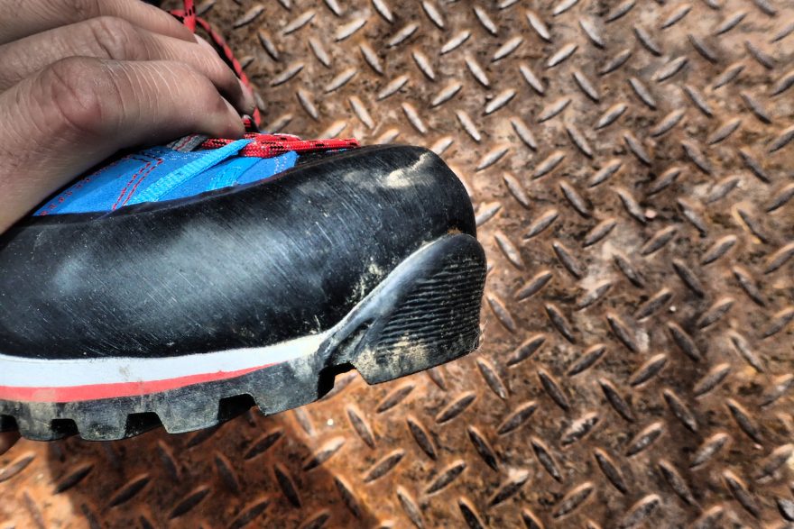 Kvalitně chráněná špička boty ASOLO Elbrus GV.