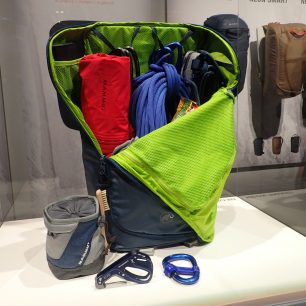 Batoh MAMMUT pro sportovní lezce.