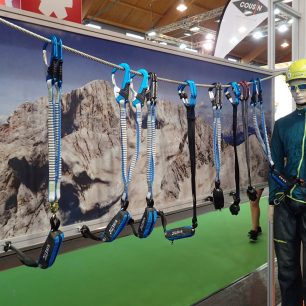 CAMP Tlumiče pádu podle nové normy.