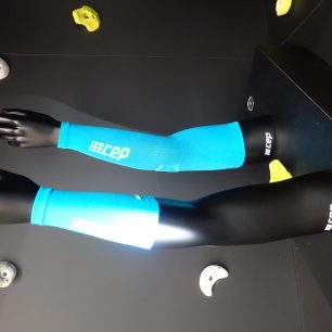 CEP Návleky na předloktí pro horolezce.