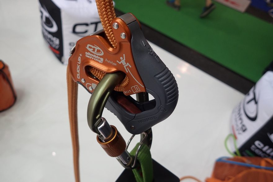 CLIMBING TECHNOLOGY Click Up+ Vylepšené jistítko Made in Italy.