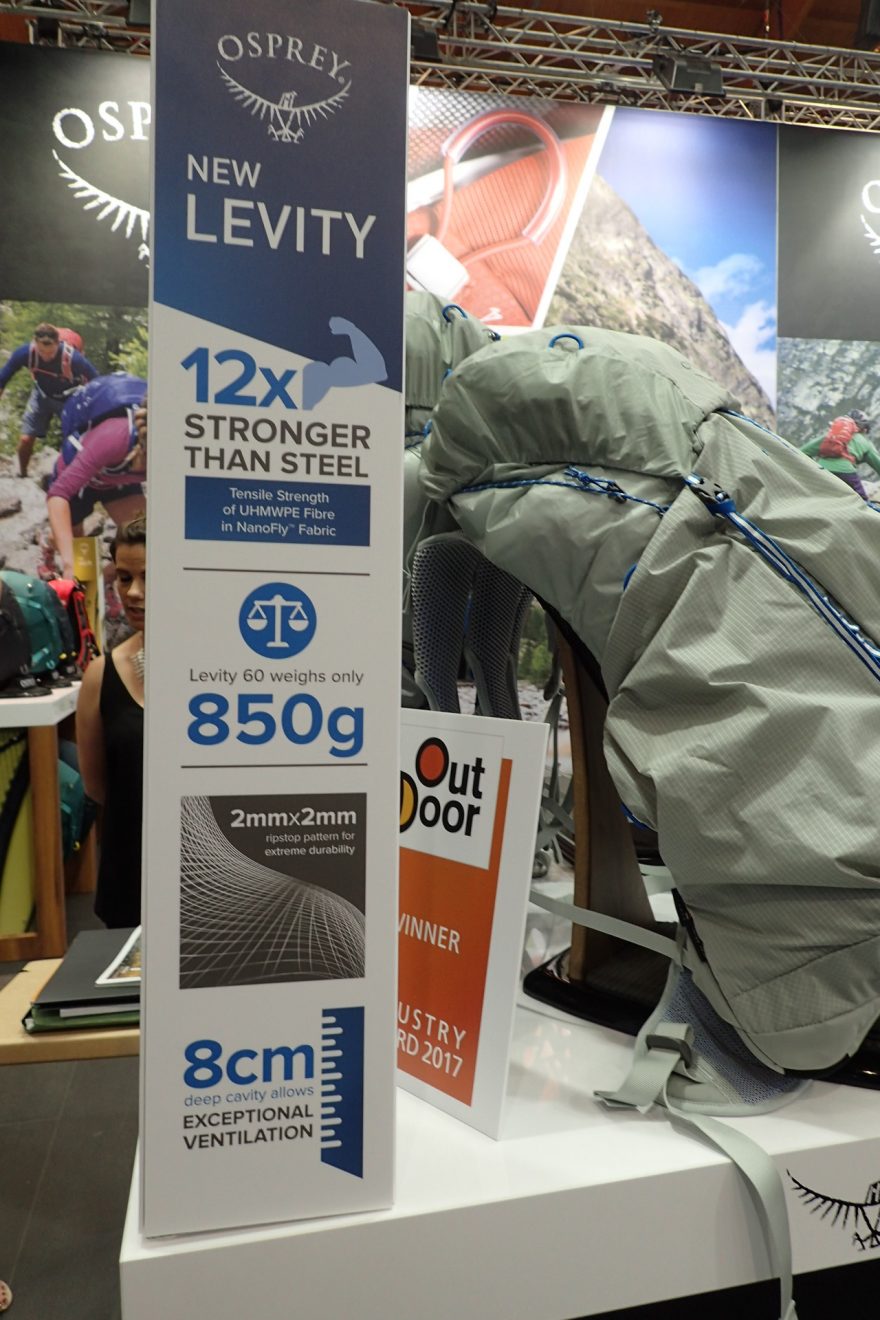 OSPREY Ultralehké batohy Levity.