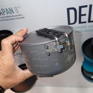 SEAT TO SUMMIT Vyklápěcí madlo do boku.