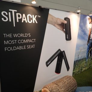SITPACK Skládací opěrka na sezení.