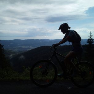 Pokusná siluetní fotografie při výjezdu na Pustevny