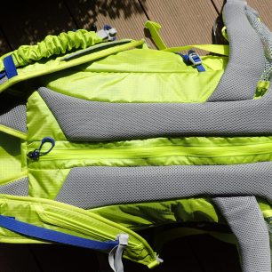 Zadní vstup do batohu Salomon X ALP 30.