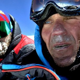 Mára Holeček a Zdeněk Hák vystoupili na Gasherbrum I. novou cestou Satisfaction!