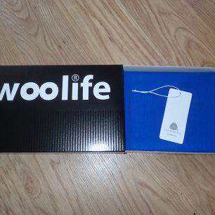 Balení produktů WOOLIFE s visačkou Pure Merino Wool.