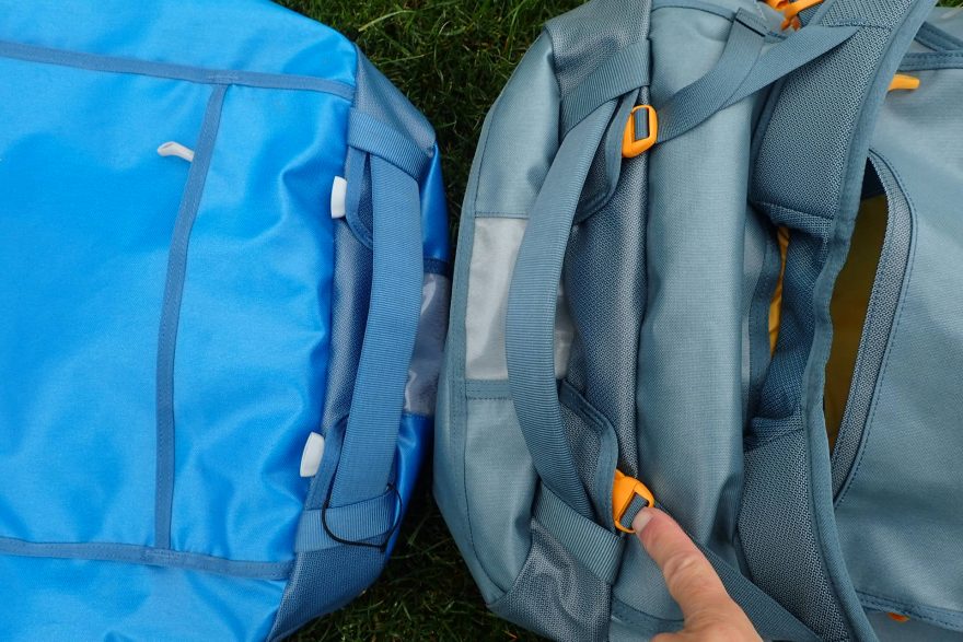 Připojení balančních popruhů na taškách OSPREY Transporter 90 a 130 litrů.