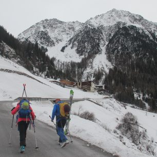 Testování spodního prádla HELLY HANSEN LIFA Seamless v zimním období na skialpech.