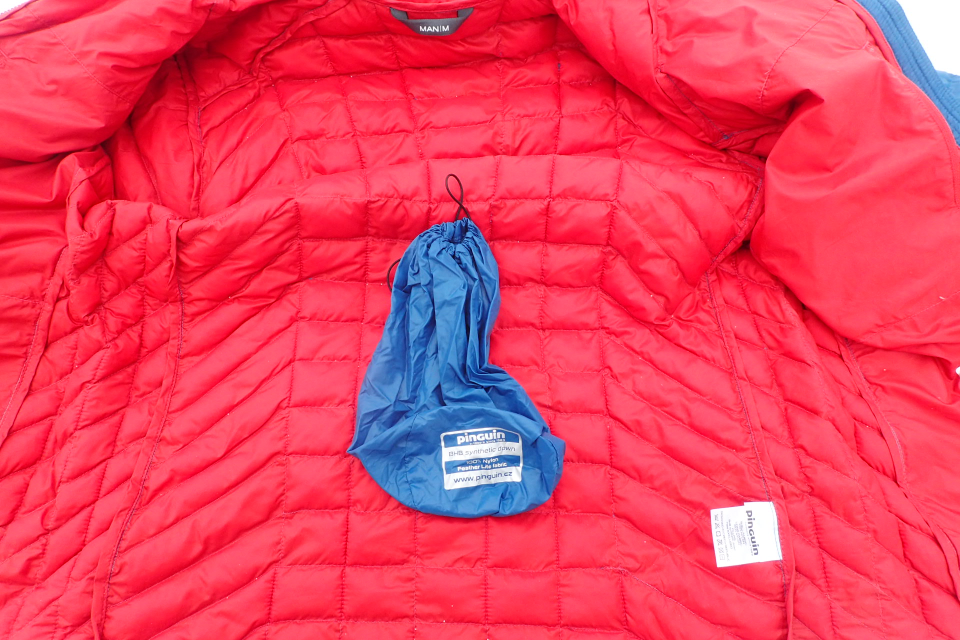 Transportní obal na samosvorku k bundě PINGUIN Glimmer Hoody.