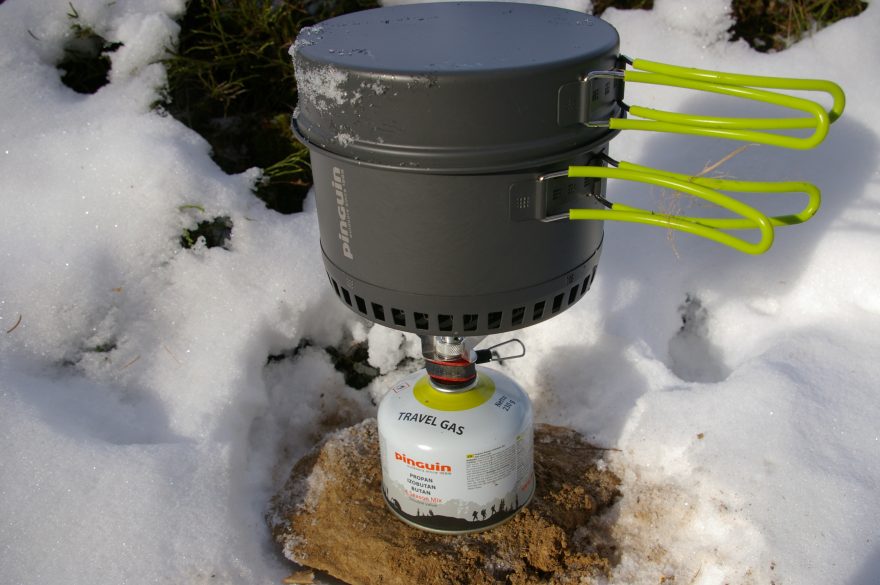 Větší hrnec PINGUIN Quadri X s výměníkem tepla uvaří i v mrazech.