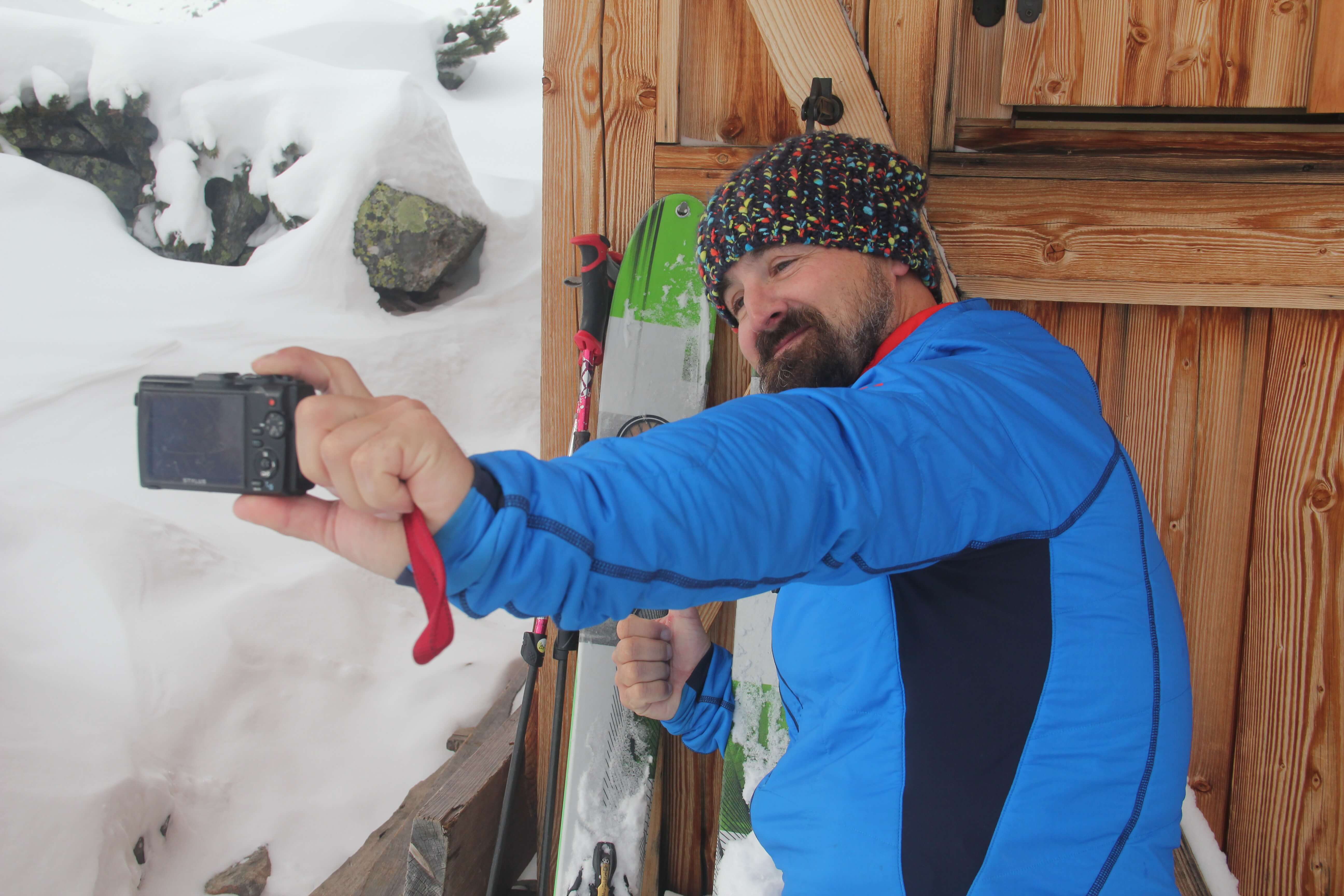 Strečový panel a ploché švy u bundy Vaude Bormio Jkt.