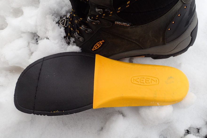 Thermal insole v botě KEEN Revel III M - zespodu.