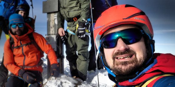Recenze: Skialpinistické helmy Alpina SNOWTOUR