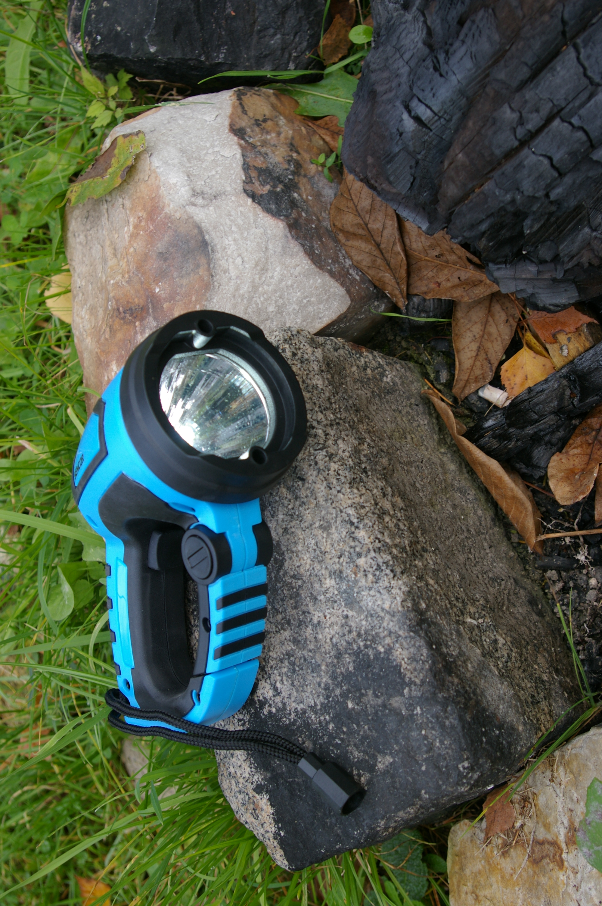 Použít svítilnu lze opravdu kdekoliv, i na tábořišti.