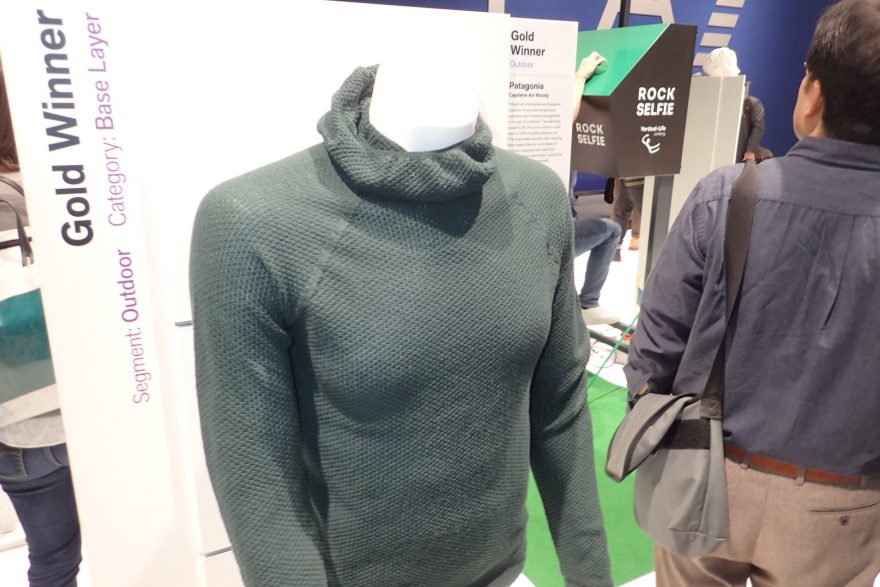 ISPO Award Outdoor Patagonia Capilene Air Hoody.
