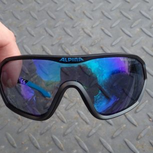 Čelní pohled na brýle Alpina S-Way.