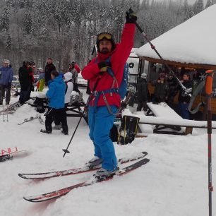 Ventilace na bundě HANNAH Goetz.