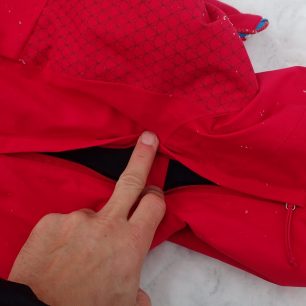 Ventilace v podpaží HANNAH Goetz.