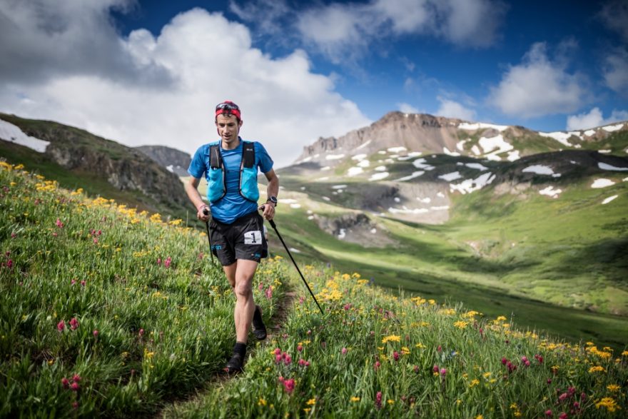 V prvním čísle se můžete těšit na speciál Svět běhu. Foto Jordi Saragossa/Salomon