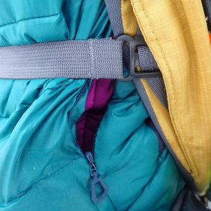 Detail větrání bundy HH ODIN VEOR DOWN JACKET.