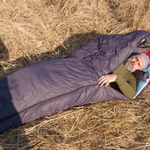 Nyní už jsem vevnitř a zbývá jen vše dopnout a stáhnout.