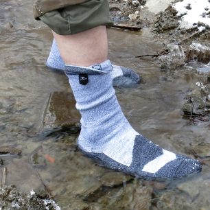 Ponožkám Sealskinz nevadí ani chůze na sněhu- nohy v nich zůstanou i nadále suché